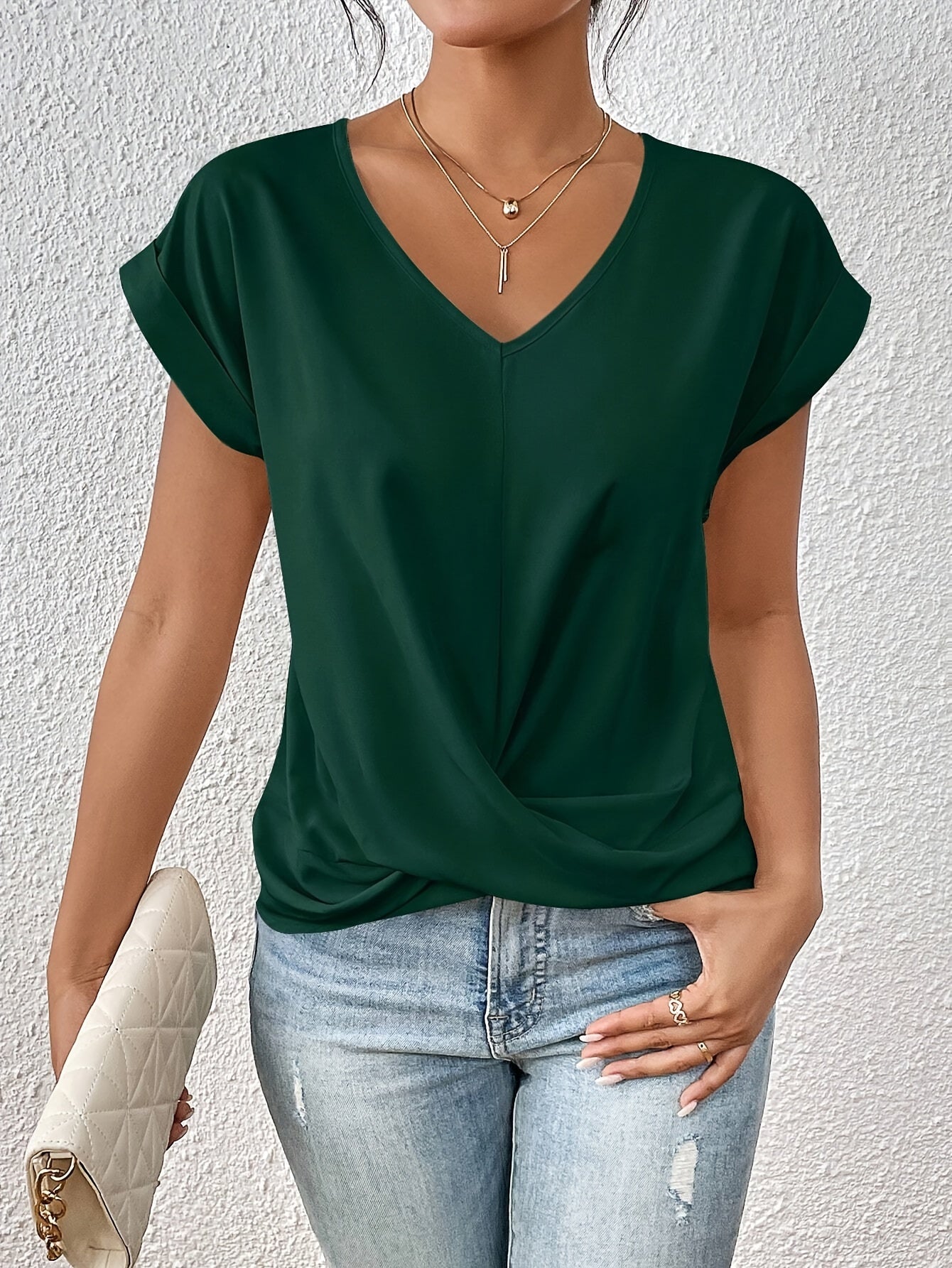 Cleo - Camiseta con escote corazón favorecedora